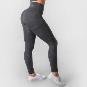 Alphalete revival leggings, color shale. Size S.